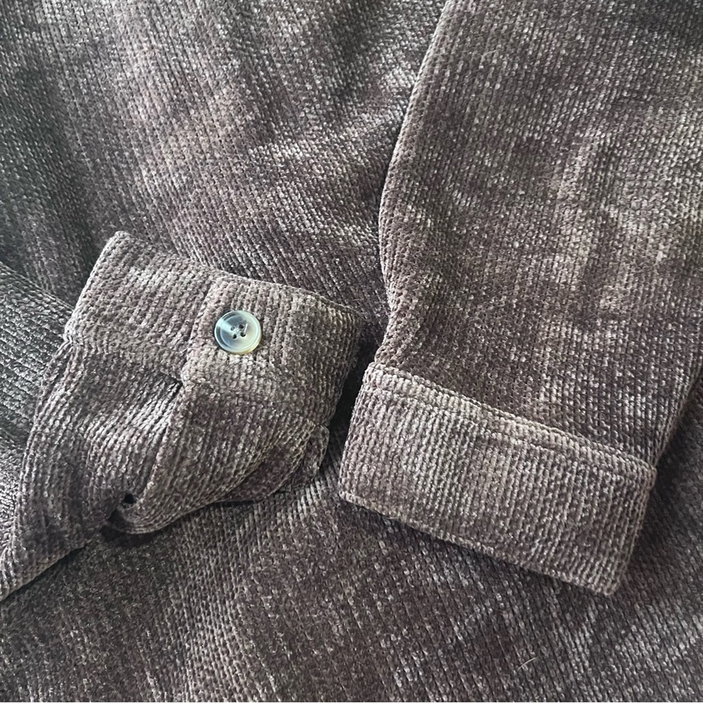 Thread & Supply Button Up - Picture 6 of 6